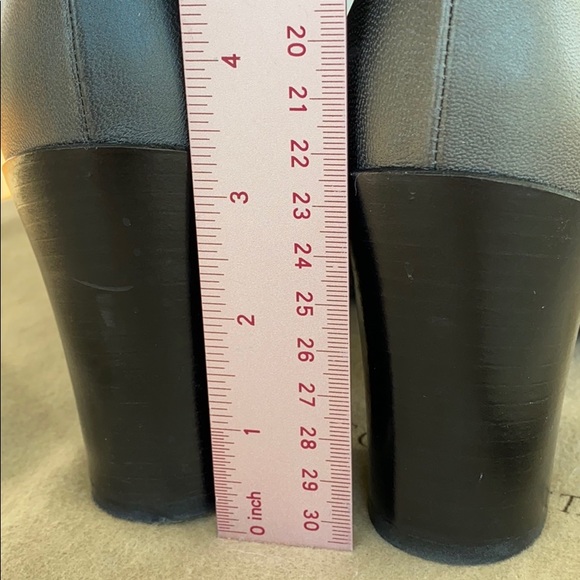 🎉Host Pick🎉Bottega Veneta Italian Leather Boots - Picture 9 of 14